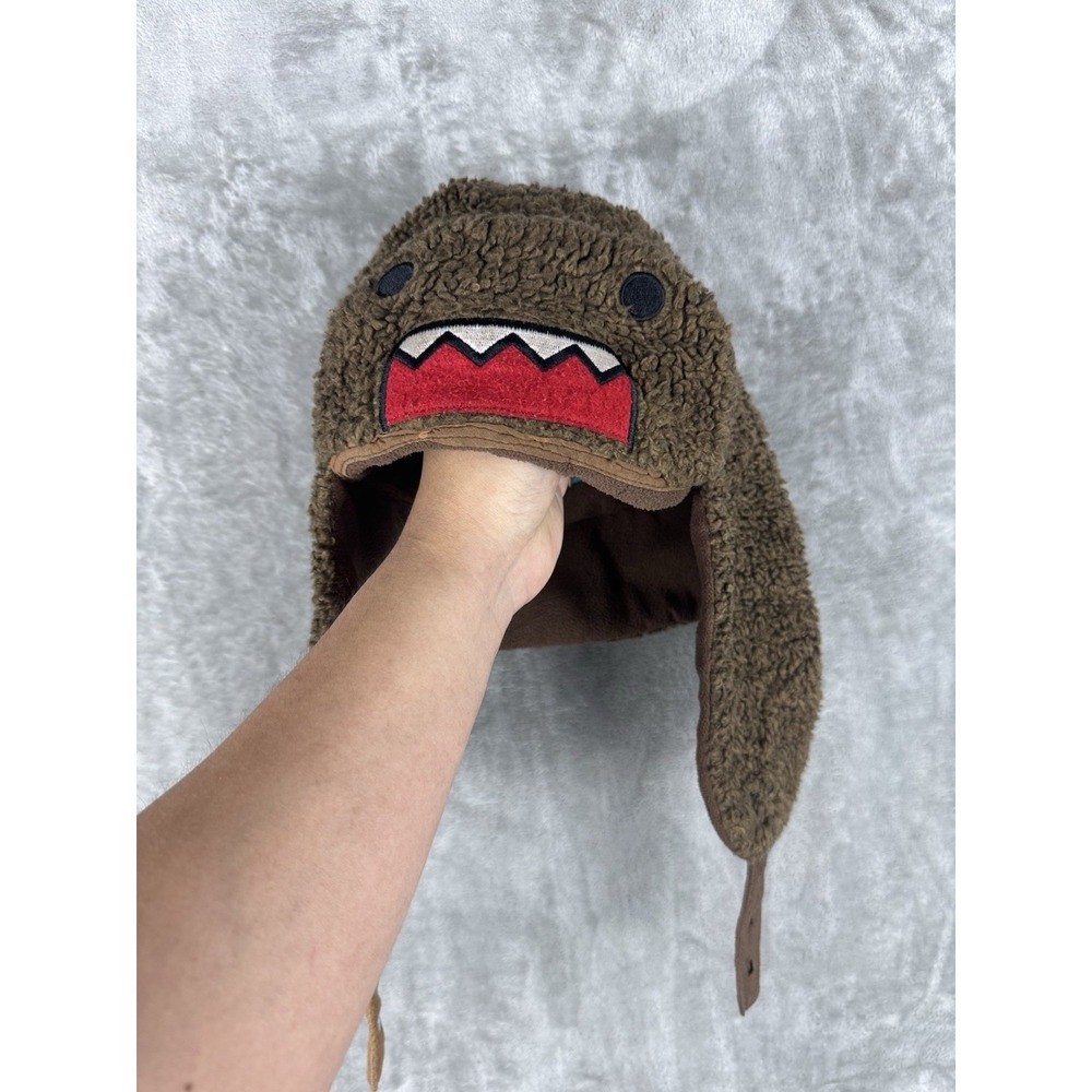 RARE HTF Domo-Kun Embroidered Brown Winter Trapper Hat w/ Flaps & Snap Strap Y2K